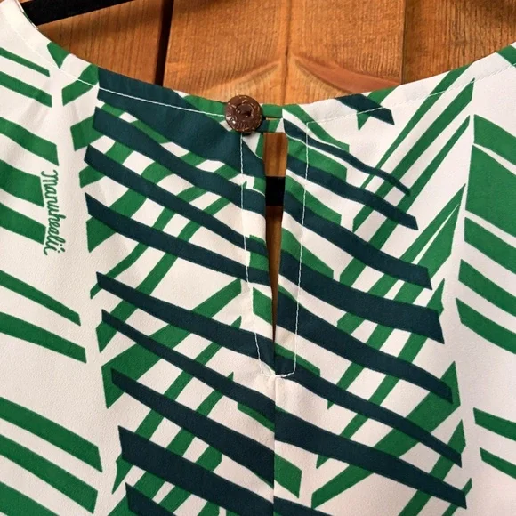 Manuhealii Green and White Palm-Print Blouse - Picture 4 of 4